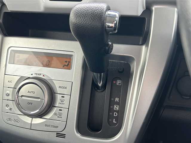 スズキ ハスラー X 滋賀県 2017(平29)年 8.5万km クールカーキPM ガソリン（ハイブリッド）/2WD(FF)/CVT/7インチ純正ナビ/(FM/AM/CD/DVD/フルセグ/Bluetooth/USB)/ETC/ドライブレコーダー/全方位モニター/バックカメラ/デュアルカメラブレーキサポート/踏み間違い防止アシスト	/レーンキープアシスト	/運転席・助手席シートヒーター/電動格納ミラー/アイドリングストップ/革巻きステアリング/ステアリングスイッチ/オートライト/キセノンライト/フロントフォグ/フルオートエアコン/プッシュスタート/スマートキー/スペアキー/ドアバイザー/純正フロアマット