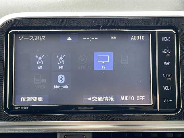 トヨタ シエンタ G 三重県 2018(平30)年 1.5万km ホワイトパールクリスタルシャイン 純正ナビ(AM/FM/CD/TV/BT)/フルセグTV/全周囲カメラ/両側パワースライドドア/前方ドライブレコーダー/コーナーセンサー/USB給電ポート/革巻きステアリング/ビルトインETC/オートハイビーム/純正フロアマット/純正アルミホイールキャップ/スペアキー/電動格納ミラー/禁煙車