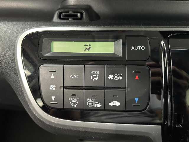 ホンダ Ｎ ＢＯＸ G SSパッケージ 鹿児島県 2017(平29)年 5万km プレミアムディープモカパール 禁煙車/純正ナビ/(フルセグ/Bluetooth/DVD/CD)/前席シートヒーター/ビルトインETC/バックカメラ/両側パワースライドドア　/ロール式サンシェード/後席テーブル/電動格納ミラー/ISOFIX/純正フロアマット/ドアバイザー