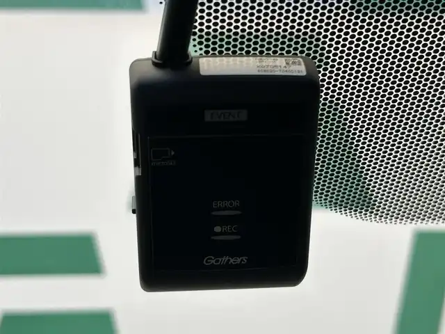 ホンダ ステップワゴン スパーダ ハイブリッド G ホンダセンシング 鹿児島県 2018(平30)年 5.9万km プラチナホワイトパール 禁煙　/純正９インチナビ　/純正フリップダウンモニター　/バックカメラ　/両側パワースライドドア　/ホンダセンシング　/追従型クルーズコントロール　/前方ドライブレコーダー　/ビルトインＥＴＣ　/ＬＥＤヘッドライト/オートライト/フロアマット/オートブレーキホールド/革巻きステアリング/ステアリングリモコン