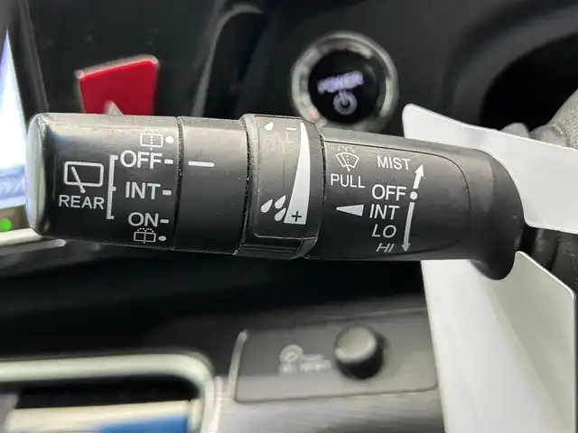 ホンダ ステップワゴン スパーダ ハイブリッド G ホンダセンシング 鹿児島県 2018(平30)年 5.9万km プラチナホワイトパール 禁煙　/純正９インチナビ　/純正フリップダウンモニター　/バックカメラ　/両側パワースライドドア　/ホンダセンシング　/追従型クルーズコントロール　/前方ドライブレコーダー　/ビルトインＥＴＣ　/ＬＥＤヘッドライト/オートライト/フロアマット/オートブレーキホールド/革巻きステアリング/ステアリングリモコン