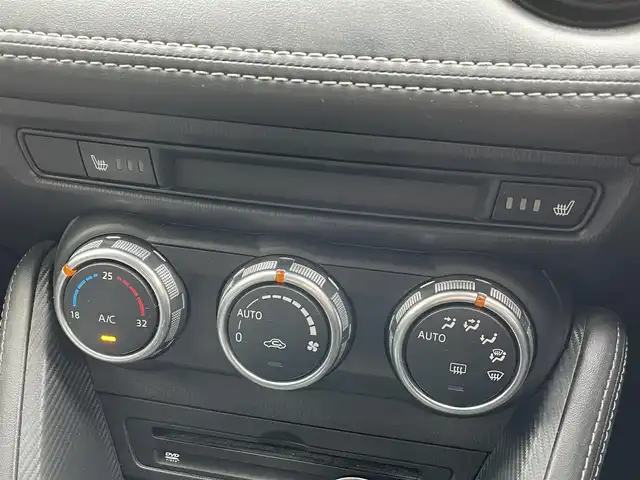 マツダ デミオ XD ツーリング 道央・札幌 2017(平29)年 13.1万km ジェットブラックマイカ ・４WD/・寒冷地仕様/・純正ナビ/　BT／CD／DVD／SD／USB／AUX／フルセグ/・社外ETC/・バックカメラ/・レーンキープアシスト/・横滑り防止/・i-stop/・前席シートヒーター/・パドルシフト/・ステアリングリモコン/・LEDヘッドライト/・フォグライト/・プッシュスタート/・スマートキー/・純正エンジンスターター/・純正フロアマット/・純正16インチAW/・社外スタッドレス積込（185／65／R15）