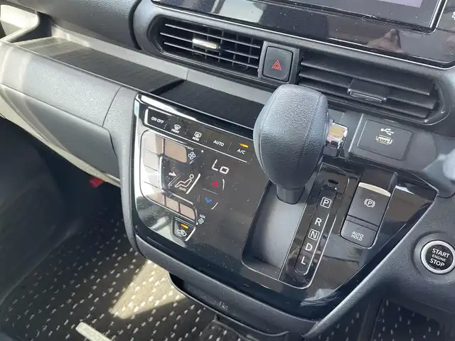 日産 ルークス HWS X プロパイロットED 佐賀県 2020(令2)年 2万km アメジストパープル 純正9型SDナビゲーション【MM319D-L】/・BT CD DVD SD AM FM フルセグTV/アラウンドビューモニター/ドライブレコーダー/ビルトインETC/両側ハンズフリーパワースライドドア/・N席側AUTO STEP/電子パーキング/AUTO HOLD/スマートキー/アダプティブLEDヘッドランプ/・オートハイビーム/純正14インチアルミホイール/純正フロアマット/純正ドアバイザー/スペアキー×1本/プロパイロット/・エマージェンシーブレーキ/・車線逸脱防止支援/・クリアランスソナー/・標識表示/・ふらつき警報