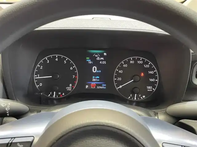 トヨタ シエンタ G 岩手県 2022(令4)年 3.3万km ホワイトパールクリスタルシャイン 3列シート7人乗り/パノラミックビューモニター/メーカーオプション　デュアルハンズフリーパワースライドドア/モデリスタドアハンドルプロテクター/トヨタセーフティセンス/プリクラッシュセーフティ/レーダークルーズコントロール/レーントレーシングアシスト/オートマチックハイビーム/ロードサインアシスト/プロアクティブドライビングアシスト/クリアランスソナー/パーキングサポートブレーキ/リアクロストラフィックアラート/MTモード付AT/8インチディスプレイオーディオ/オプションフルセグTV/ナビ/前後車内ドライブレコーダー/ETC/LEDヘッドランプ/15インチスチールホイール/純正ホイールキャップ