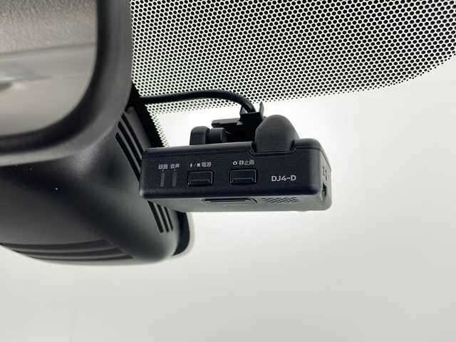 日産 セレナ ハイウェイスター V 宮崎県 2020(令2)年 5.6万km ダイヤモンドブラック 純正９型SDナビ(フルセグTV/CD/DVD/BT)/アラウンドビューモニター/フリップダウンモニター/エマージェンシーブレーキ/コーナーセンサー/BSM/クルコン/両側パワスラ/ドラレコ/ETC/HDMI/USBポート/純正LEDヘッドライト/純正16インチアルミホイル/純正フロアマット/プッシュスタート/スマートキー