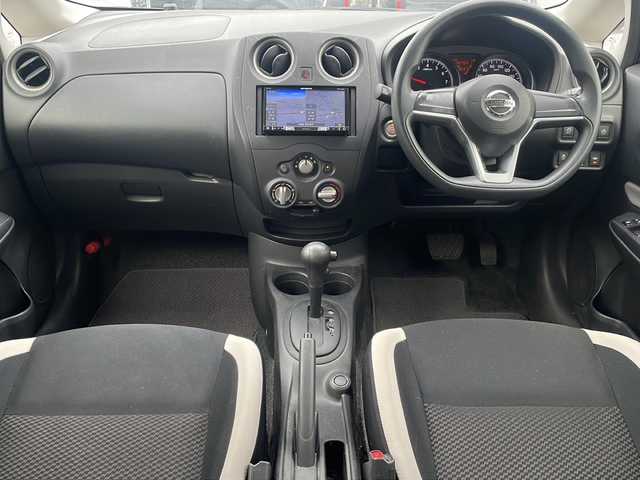 日産 ノート X 沖縄県 2018(平30)年 4.5万km インペリアルアンバーP ナビ・Bluetooth・CD・DVD/バックカメラ/ETC/ドライブレコーダー/オートライト/レーンキープアシスト/衝突軽減システム/ウィンカードアミラー/スマートキー