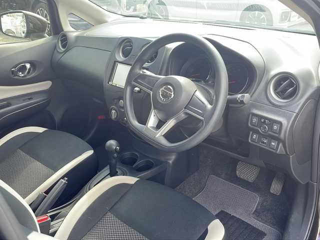 日産 ノート X 沖縄県 2018(平30)年 4.5万km インペリアルアンバーP ナビ・Bluetooth・CD・DVD/バックカメラ/ETC/ドライブレコーダー/オートライト/レーンキープアシスト/衝突軽減システム/ウィンカードアミラー/スマートキー