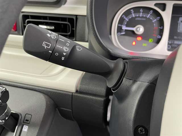 ダイハツ ムーヴ キャンバス ストライプス G 埼玉県 2024(令6)年 0.7万km シャイニングホワイトパール/スムーズグレーマイカメタリック 社外７インチナビ/全方位カメラ/クルーズコントロール/シートヒーター/衝突軽減システム/両側パワースライドドア/パーキングブレーキ/パーキングセンサー/ステアリングリモコン/社外フロアマット/スマートキー