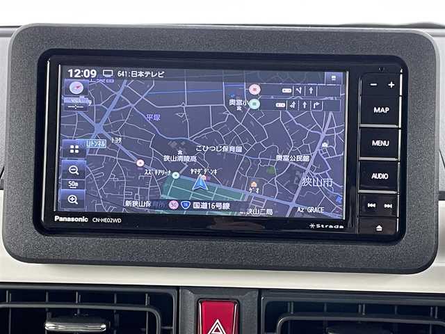 ダイハツ ムーヴ キャンバス ストライプス G 埼玉県 2024(令6)年 0.7万km シャイニングホワイトパール/スムーズグレーマイカメタリック 社外７インチナビ/全方位カメラ/クルーズコントロール/シートヒーター/衝突軽減システム/両側パワースライドドア/パーキングブレーキ/パーキングセンサー/ステアリングリモコン/社外フロアマット/スマートキー