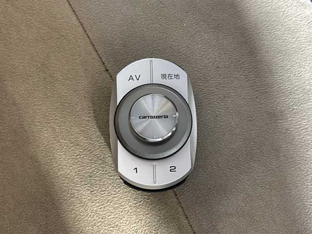 スズキ ラパン X 沖縄県 2016(平28)年 8.5万km シフォンアイボリーメタリック 禁煙車　/県外仕入れ　/８インチ社外ナビ/【ＣＤ／ＤＶＤ／フルセグＴＶ／ＢＴ】　/ＥＴＣ　/Ｄ席シートヒーター/横滑り防止装置　/衝突被害軽減システム/１４インチ純正アルミ　/オートライト　　/スマートキー