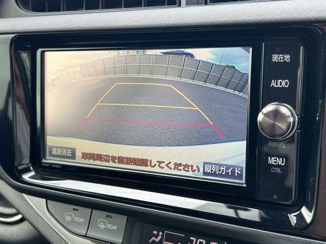 トヨタ アクア G 千葉県 2017(平29)年 2.9万km ライムホワイトパールクリスタルシャイン 純正メモリナビ/CD/DVD/Bluetooth/フルセグTV/バックカメラ/ETC2.0/ドライブレコーダー/プリクラッシュセーフティ/レーンディパーチャアラート/オートハイビーム/クルーズコントロール/スマートキー/プッシュスタート/ステアリングスイッチ/ウインカーミラー/純正フロアマット/保証書・取扱説明書/ナビ取扱説明書