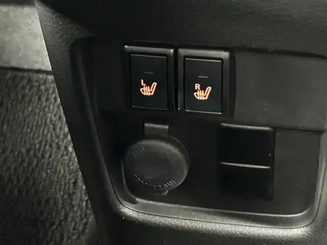 スズキ ハスラー HYBRID G 広島県 2024(令6)年 0.6万km ピュアホワイトP 社外メモリナビ/CD/BT/ワンセグTV/スズキセーフティーサポート/・デュアルセンサーブレーキサポート/・ハイビームアシスト/・車線逸脱警報機能/・誤発進抑制機能/・ふらつき警報機能/・先行車発進お知らせ機能/・後退時ブレーキサポート/・後方誤発進抑制機能/・標識認識機能/レーダークルーズコントロール/スマートキー/プッシュスタート/シートヒーター/ETC/LEDヘッドライト/オートライト/純正フロアマット