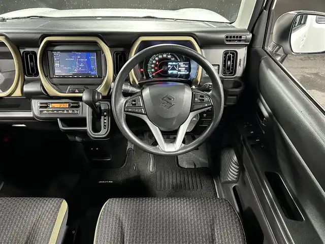 スズキ ハスラー HYBRID G 広島県 2024(令6)年 0.6万km ピュアホワイトP 社外メモリナビ/CD/BT/ワンセグTV/スズキセーフティーサポート/・デュアルセンサーブレーキサポート/・ハイビームアシスト/・車線逸脱警報機能/・誤発進抑制機能/・ふらつき警報機能/・先行車発進お知らせ機能/・後退時ブレーキサポート/・後方誤発進抑制機能/・標識認識機能/レーダークルーズコントロール/スマートキー/プッシュスタート/シートヒーター/ETC/LEDヘッドライト/オートライト/純正フロアマット