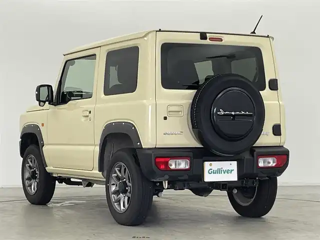 スズキ ジムニー XC 群馬県 2024(令6)年 0.8万km シフォンアイボリーM ディスプレイオーディオ　（PVH-9300DVSZS）/・Bluetooth/USB/AM/FM/バックカメラ/ETC/前席シートヒーター/スズキセーフティサポート/・デュアルセンサーブレーキサポート/・車線逸脱警報/・誤発進抑制機能/・ふらつき警報/・先行車発進お知らせ機能/・標識認識機能/クルーズコントロール/LEDオートライト/ダウンヒルアシストコントロール/ヘットライトウォッシャー/アイドリングストップ