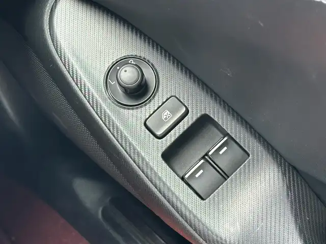 マツダ ロードスター 100周年特別記念車 島根県 2020(令2)年 7.6万km スノーフレイクホワイトパールマイカ ６MT/100周年特別記念車/純正SDナビ/(AM/FM/CD/DVD/Bluetooth/USB)/フルセグテレビ/BOSEサウンド/レザーシート/D/N席シートヒーター/クルーズコントロール/衝突軽減ブレーキ/レーンキープアシスト/ブラインドスポットモニター/リアパーキングセンサー/ドライブレコーダー/ビルトインETC/ステアリングスイッチ/純正１６アルミホイール/プッシュスタート/スマートキー/スペアキー×1/取扱説明書/保証書