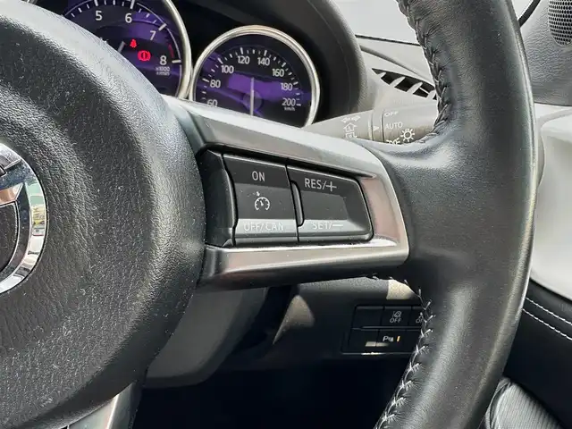 マツダ ロードスター 100周年特別記念車 島根県 2020(令2)年 7.6万km スノーフレイクホワイトパールマイカ ６MT/100周年特別記念車/純正SDナビ/(AM/FM/CD/DVD/Bluetooth/USB)/フルセグテレビ/BOSEサウンド/レザーシート/D/N席シートヒーター/クルーズコントロール/衝突軽減ブレーキ/レーンキープアシスト/ブラインドスポットモニター/リアパーキングセンサー/ドライブレコーダー/ビルトインETC/ステアリングスイッチ/純正１６アルミホイール/プッシュスタート/スマートキー/スペアキー×1/取扱説明書/保証書