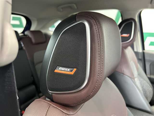 日産 オーラ G 鹿児島県 2024(令6)年 1.4万km オーロラフレアブルーパール 純正ナビ/(フルセグ/HDMI)/デジタルインナーミラー/ビルトインETC2.0/全方位カメラ/電動パーキングブレーキ/オートブレーキホールド/革巻きステアリング/ステアリングリモコン/LEDヘッドライト/フロントフォグランプ/BOSEパーソナルプラスサウンドシステム/インテリジェント エマージェンシーブレーキ/踏み間違い衝突防止アシスト/標識検知機能（進入禁止標識検知、最高速度標識検知、一時停止標識検知）/インテリジェント FCW（前方衝突予測警報）/LDW（車線逸脱警報）/インテリジェント DA（ふらつき警報）/インテリジェント LI （車線逸脱防止支援システム）/フロント&バックソナー/エマージェンシーストップシグナル/インテリジェント BSI（後側方衝突防止支援システム）/BSW（後側方車両検知警報）/RCTA（後退時車両検知警報）/車両接近通報装置