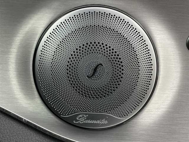 メルセデス・ベンツ Ｃ１８０ ステーションW ローレウスED 香川県 2017(平29)年 7.2万km パール サンルーフ/純正ナビ/【Bluetooth/CD/DVD】/ブルメスターオーディオ/バックカメラ/USB接続/パドルシフト/前席パワーシート/シートメモリー/ブラインドスポットモニター/ETC