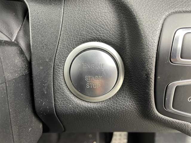 メルセデス・ベンツ Ｃ１８０ ステーションW ローレウスED 香川県 2017(平29)年 7.2万km パール サンルーフ/純正ナビ/【Bluetooth/CD/DVD】/ブルメスターオーディオ/バックカメラ/USB接続/パドルシフト/前席パワーシート/シートメモリー/ブラインドスポットモニター/ETC