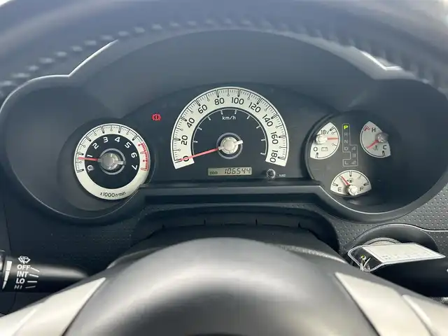 トヨタ ＦＪクルーザー ブラックカラーパッケージ 岡山県 2013(平25)年 10.7万km ブラック/ホワイト 登録時走行距離106544km/純正ナビ/フルセグTV(AM.FM.CD.DVD.TV.BT)/バックカメラ/ETC/ドライブレコーダー/横滑り防止装置/クルーズコントロール/17インチ純正AW/純正フロアマット/ルーフラック/ドアバイザー/寒冷地仕様
