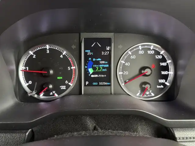 トヨタ グランエース プレミアム 愛知県 2021(令3)年 3.3万km ブラック デジタルインナーミラー/純正ナビ付きディスプレイオーディオ/パノラミックビューモニター/フルセグTV/Bluetooth/パノラミックビューモニター/全席パワーシート/全席シートヒーター/純正フリップダウンモニター/ビルトインETC/純正17インチAW/トヨタセーフティセンス/ブラインドスポットモニター/レーダークルーズコントロール/両側パワースライドドア/黒レザーシート/純正フロアマット/オットマン/リアサンシェード/オートハイビーム/全席バニティーミラー