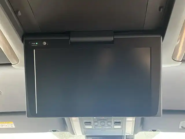 トヨタ ヴェルファイア ハイブリット Z プレミア 宮城県 2023(令5)年 5.5万km プラチナホワイトパールマイカ ツインムーンルーフ/トヨタセーフティーセンス/・プッシュスタートセーフティ/・レーンチェンジアシスト/・レーンディパーチャートアラート/・ロードサインアシスト/・リアクロストラフィックアラート/・フロントクロストラフィックアラート/・プロアクティブドライビングアシスト/・ブラインドスポットモニター/・パーキングサポートブレーキ/・後方車両接近告知/・周辺車両接近時サポート/・安全降車サポート/・クリアランスソナー/・リアカメラディテクション/純正ディスプレイオーディオ/・ナビ/Bluetooth/フルセグTV/USB/・全方位カメラ/・ETC2.0/・ドライブレコーダー/・純正デジタルインナーミラー/アイドリングストップ/純正ユニバーサルステップ/電子パーキング/・オートホールド/革巻きステアリング/・ステアリングヒーター（運転席/助手席/2列目席）/・ステアリングリモコン/レザーシート/・パワーシート（運転席/助手席/2列目席）/・エアシート（運転席/助手席/2列目席）/プッシュスタート/・スマートキー/LEDヘッドライト/・オートライト/・オートハイビーム/純正フロアマット