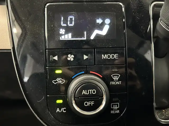 ダイハツ ムーヴ キャンバス G ホワイトアクセント VS SAⅢ 鹿児島県 2022(令4)年 4.9万km パールホワイトⅢ 純正ナビ/(フルセグ/Bluetooth/DVD/CD)/全方位カメラ/前方ドライブレコーダー/ETC/両側パワースライドドア/運転席シートヒーター/スマートアシストIII/　・衝突警報機能/　・衝突回避支援ブレーキ機能/　・車線逸脱警報機能/　・誤発進抑制機能(前方)/　・誤発進抑制機能(後方)/　・先行車発進お知らせ機能/　・オートハイビーム/電動格納ミラー/LEDヘッドライト/フォグランプ/フロアマット/ドアバイザー