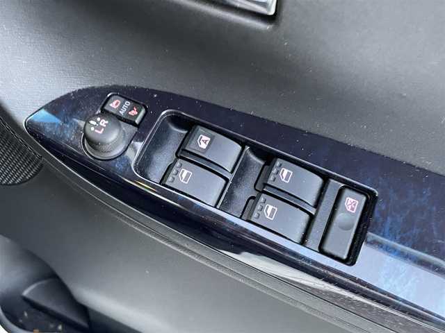 ダイハツ タント カスタム X トップED SA Ⅲ 島根県 2017(平29)年 7.7万km パールホワイトⅢ 登録時走行距離76223km/保証書/取扱説明書/ケンウッドメモリナビ /・フルセグTV/・Bluetooth接続/・CD/DVD再生/・SDミュージックサーバー/・AM/FM/スマートアシストIII/・衝突軽減ブレーキ/・横滑り防止装置/・誤発進抑制制御機能/・車線逸脱警報機能/・先行車発進お知らせ機能/バックカメラ/ETC/ステアリングスイッチ/LEDヘッドライト/スマートキー/プッシュスタート