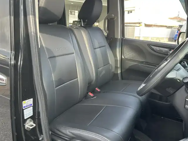 ホンダ Ｎ ＢＯＸ カスタム G Lパッケージ 沖縄県 2015(平27)年 6.7万km 黒 (株)IDOMが運営する【じしゃロンコザ店】の自社ローン専用車両になりますこちらは現金またはオートローンご利用時の価格です。自社ローンご希望の方は別途その旨お申付け下さい/フルセグナビ　/ＥＴＣ　/スマートキー　/プッシュスタート　/パワーウィンドウ　/パワーステアリング　/バックカメラ　/ドライブレコーダー前方　/純正アルミホイール　/純正フロアマット　/Ｂｌｕｅｔｏｏｔｈ接続