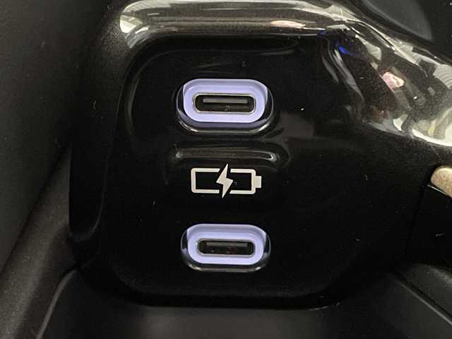 トヨタ クラウン クロスオーバー 福岡県 2025(令7)年 0.1万km プレシャスホワイトパール 純正12.3インチディスプレイオーディオPlus/パノラマムーンルーフ/パノラミックビューモニター/トヨタセーフティーセンス/ビルトインETC2.0/デジタルインナーミラー/パワートランクリッド/３眼LEDヘッドライト/オートライト/アダプティブハイビーム/アダプティブクルーズコントロール/レーントレーシングアシスト/ブラインドスポットモニター/保証書