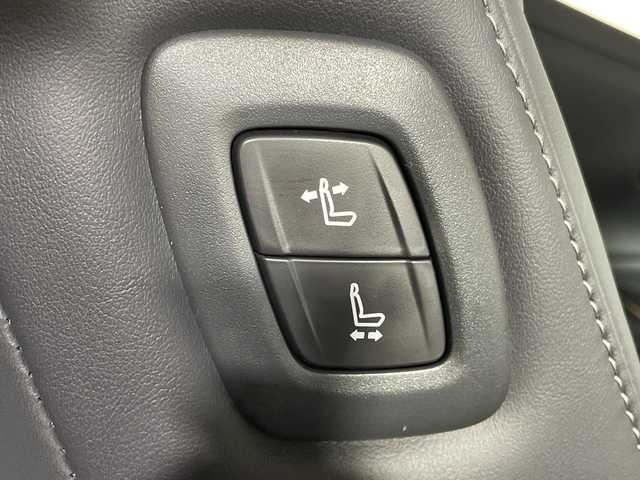 トヨタ クラウン クロスオーバー 福岡県 2025(令7)年 0.1万km プレシャスホワイトパール 純正12.3インチディスプレイオーディオPlus/パノラマムーンルーフ/パノラミックビューモニター/トヨタセーフティーセンス/ビルトインETC2.0/デジタルインナーミラー/パワートランクリッド/３眼LEDヘッドライト/オートライト/アダプティブハイビーム/アダプティブクルーズコントロール/レーントレーシングアシスト/ブラインドスポットモニター/保証書