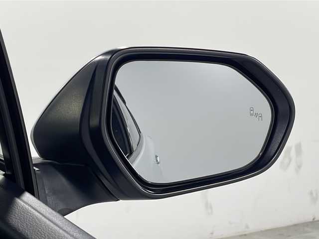 トヨタ プリウス A プレミアム 広島県 2019(平31)年 5万km シルバーM ALPINE９型ナビ/バックカメラ/温/冷シート/パワーシート(運転席)/パーキングアシスト/ブラインドスポットモニター/ヘッドアップディスプレイ/レーダークルーズコントロール/ＨＤＭＩ/1500W給電/前方ドラレコ/ＥＴＣ/オートマチックハイビーム/レーンキープ/衝突軽減/踏み間違い防止/コーナーセンサー/フルセグ/純正15インチホイールカバー(195/65/R15)/エアバッグ(運転席/助手席/サイド/カーテン)