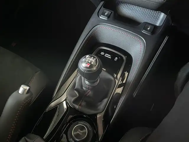 トヨタ ＧＲカローラ RZ 千葉県 2024(令6)年 1.1万km グレー ワンオーナー/6速MT/フロントリップ/リアスポイラー/ステアリングヒーター/トヨタセーフティセンス/ACC/LKA//パンク修理キット/ナビ/　。フルセグTV/Blue Tooth/USB/LEDヘッドライト/　・オートハイビーム/ビルトインETC2.0/バックカメラ/取説/保証書/スペアキー/R7ディーラー記録簿