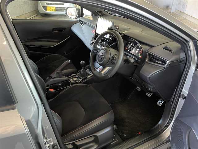 トヨタ ＧＲカローラ RZ 千葉県 2024(令6)年 1.1万km グレー ワンオーナー/6速MT/フロントリップ/リアスポイラー/ステアリングヒーター/トヨタセーフティセンス/ACC/LKA//パンク修理キット/ナビ/　。フルセグTV/Blue Tooth/USB/LEDヘッドライト/　・オートハイビーム/ビルトインETC2.0/バックカメラ/取説/保証書/スペアキー/R7ディーラー記録簿