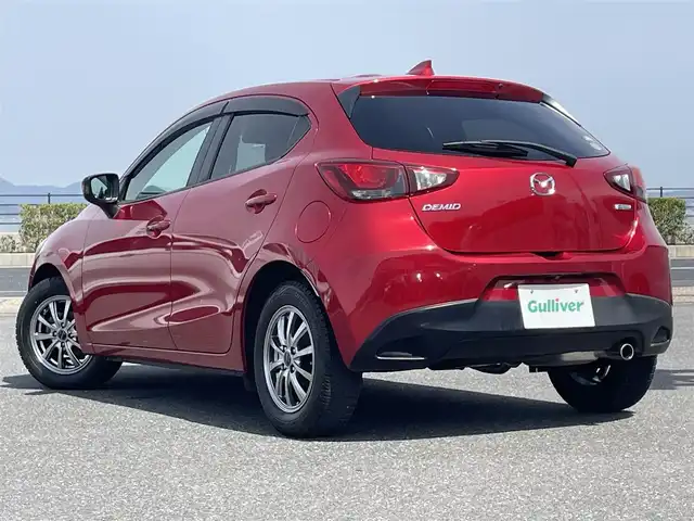 マツダ デミオ 13S ツーリング 島根県 2016(平28)年 4.5万km ソウルレッドプレミアムメタリック 純正ナビ/CD/DVD/DTV/Bluetooth/USB/バックカメラ/ステアリングスイッチ/ETC/ドライブレコーダー /アイドリングストップ/シートヒーター /純正AW付サマータイヤ積み込み