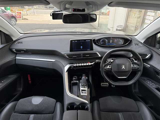 プジョー ３００８ クロスシティ ブルーHDi 愛知県 2020(令2)年 3万km グレー /禁煙/正規ディーラー車/ディーラー整備記録簿R4.5//ファーストクラスパッケージ//パノラミックガラスルーフ//360°カメラ//ハーフレザーシート//D席メモリ付きパワーシート//シートヒーター/マッサージ付//マルチポイントランバーサポート//パークアシスト//純正ディスプレイオーディオ/USB/MirrorLink//AppleCarPlay/AndroidAuto//バック/サイド/フロントカメラ//前後ドラレコ//革巻きステア/ステアスイッチ/パドルシフト//電動パーキングブレーキ//照明付きバニティミラー//純正LEDオートライト/オートハイビーム/純正LEDフォグ//ハンズフリーパワーバックドア//純正18インチAW//ACC/レーンキープアシスト/BSM/衝突軽減ブレーキ//パーキングセンサー//新車時保証書//取扱説明書//ドラレコ取説//スペアスマートキー有