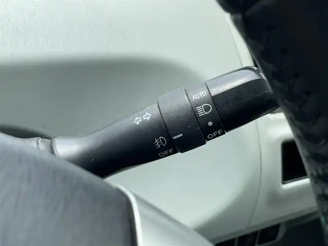 トヨタ プリウス α S ツーリングセレクション 富山県 2013(平25)年 11.5万km ブラック (株)IDOMが運営する【じしゃロン富山店】の自社ローン専用車両になります。こちらは現金またはオートローンご利用時の価格です。自社ローンご希望の方は別途その旨お申し付け下さい/バックカメラ/純正ナビ/フルセグテレビ/ETC/プッシュスタート