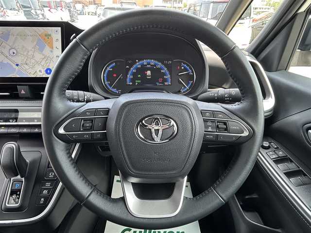 トヨタ ノア ハイブリッド S－Z 兵庫県 2024(令6)年 2.3万km ホワイトパールクリスタルシャイン 純正10.5インチディスプレイオーディオナビ/純正フリップダウンモニター/パノラミックビューモニター/ETC2.0/前後ドライブレコーダー/前席シートヒーター/両側パワースライドドア/電動パーキングブレーキ/ブレーキホールド/レーダークルーズコントロール/オートマチックハイビーム/アドバンストパーク