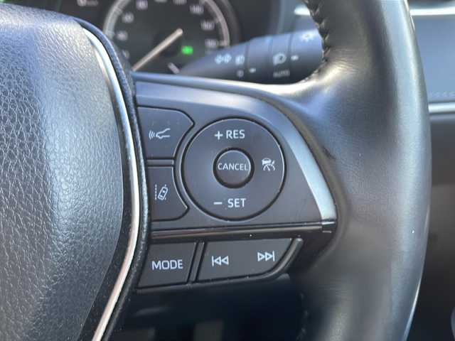 トヨタ ハリアー G レザーパッケージ 福岡県 2021(令3)年 3.7万km プレシャスブラックパール ワンオーナー/純正ナビ（Bluetooth・バックカメラ）/デジタルインナーミラー/運転席メモリー付きパワーシート/100Wコンセント/レーダークルーズコントロール/ビルトインETC/電動リアゲート/クリアランスソナー/コーナーセンサー/先進車お知らせ機能/パワーシート（運転席・助手席）/エアーシート（運転席・助手席）/MTモード付AT/モードセレクト（エコ・ノーマル・スポーツ）/ステアリングヒーター/純正アルミホイール/純正フロアマット/横滑り防止装置/レーンキープアシスト/盗難防止装置/ABS/エアバック（運転席・助手席・サイド）/取扱説明書/保証書/スペアキー