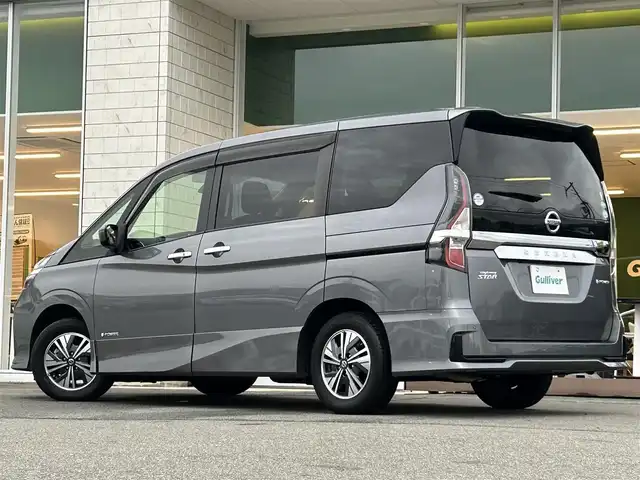 日産 セレナ e－パワー ハイウェイスター 兵庫県 2020(令2)年 4.5万km ダークメタルグレー 純正9インチナビ/フルセグTV/BTオーディオ/CD/DVD/バックカメラ/ETC/プッシュスタート/純正フロアマット/LEDライト/オートライト/FOGランプ/ライトレベライザー/スペアキー/スマートキー/純正15インチアルミホイール