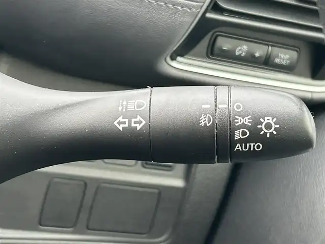日産 セレナ e－パワー ハイウェイスター 兵庫県 2020(令2)年 4.5万km ダークメタルグレー 純正9インチナビ/フルセグTV/BTオーディオ/CD/DVD/バックカメラ/ETC/プッシュスタート/純正フロアマット/LEDライト/オートライト/FOGランプ/ライトレベライザー/スペアキー/スマートキー/純正15インチアルミホイール
