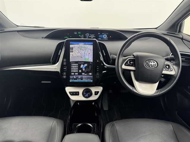 トヨタ プリウス ＰＨＶ A プレミアム 愛知県 2017(平29)年 5.3万km スピリテッドアクアメタリック 純正11.2インチナビ/・フルセグTV/Bluetooth/HUD/純正ドライブレコーダー/ビルトインETC/パーキングアシスト/プッシュスタート/ステアリングリモコン/ステアリングヒーター/パワーシート/ブラックレザー調シート/シートヒーター/バックカメラ/トヨタセーフティセンス/　　・プリクラッシュセーフティ/　　・レーンディバーチャーアラート/　　・レーダークルーズコントロール/　　・オートハイビーム/インテリジェントクリアランスソナー/LEDヘッドライト/フォグランプ/取扱説明書/スマートキー