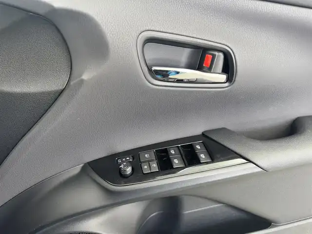 トヨタ プリウス ＰＨＶ A プレミアム 愛知県 2017(平29)年 5.3万km スピリテッドアクアメタリック 純正11.2インチナビ/・フルセグTV/Bluetooth/HUD/純正ドライブレコーダー/ビルトインETC/パーキングアシスト/プッシュスタート/ステアリングリモコン/ステアリングヒーター/パワーシート/ブラックレザー調シート/シートヒーター/バックカメラ/トヨタセーフティセンス/　　・プリクラッシュセーフティ/　　・レーンディバーチャーアラート/　　・レーダークルーズコントロール/　　・オートハイビーム/インテリジェントクリアランスソナー/LEDヘッドライト/フォグランプ/取扱説明書/スマートキー