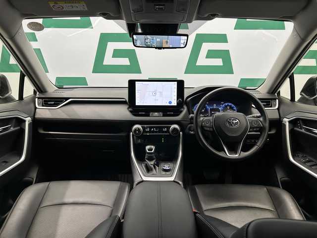 トヨタ ＲＡＶ４ G Zパッケージ 鹿児島県 2023(令5)年 5.2万km プラチナホワイトパールマイカ ディスプレイオーディオ/(フルセグ/Bluetooth/AppleCarPlay/AndroidAuto)/デジタルインナーミラー型ドライブレコーダー/ビルトインETC2.0/前席シートベンチレーション/運転席シートメモリ/ステアリングヒーター/本革巻きステアリング/パノラミックビューモニター/BSM/電動パーキングブレーキ/オートブレーキホールド/Toyota Safety Sense/　・プリクラッシュセーフティー/　・レーントレーシングアシスト/　・レーダークルーズコントロール/　・オートマチックハイビーム/　・ロードサインアシスト