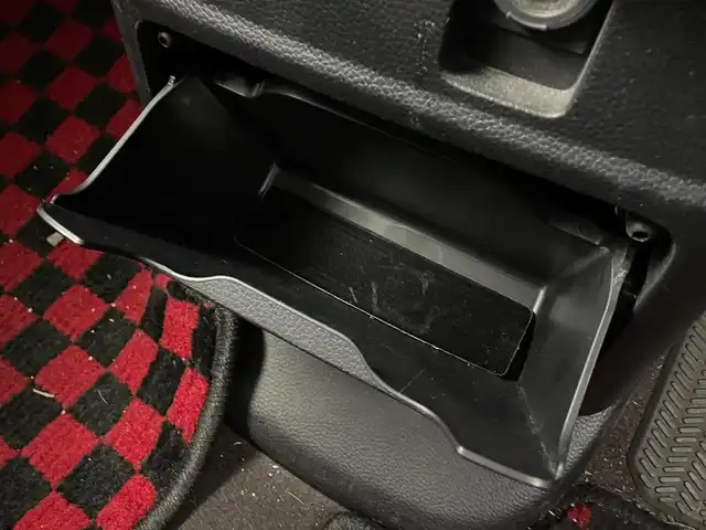 ホンダ Ｎ ＢＯＸ カスタム G L ホンダセンシング 大阪府 2019(令1)年 8.8万km クリスタルブラックパール ホンダセンシング/　・衝突軽減ブレーキ/　・誤発進抑制機能/　・後方誤発進抑制機能/　・路外逸脱抑制機能/　・アダプティブクルーズコントロール/　・車線維持支援システム/　・先行車発進告知機能/　・標識認識機能/バックカメラ/片側パワースライドドア/LEDオートライト/フォグランプ/ルーフキャリア/リアスポイラー/スマートキー/純正ETC/ドアバイザー/ウィンカーミラー