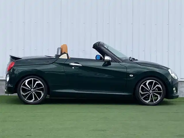 ダイハツ コペン セロS 香川県 2019(平31)年 4.2万km ブリティッシュグリーンマイカ 登録時走行距離：41172km/ディーラー純正SDナビ/　CD DVD BT フルセグTV/バックカメラ/コーナーセンサー/ビルシュタインサスペンション/HKSマフラー/LEDヘッドライト/オートライト/フォグランプ/MTモード付AT/パドルシフト/革調シートカバー/シートヒーター/ETC/前方ドライブレコーダー/革巻きステアリング/ステアリングスイッチ/アイドリングストップ/横滑り防止装置/プッシュスタート/スマートキー