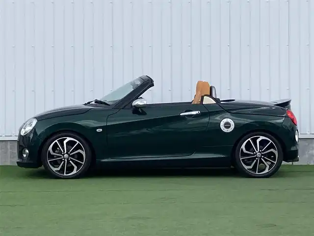 ダイハツ コペン セロS 香川県 2019(平31)年 4.2万km ブリティッシュグリーンマイカ 登録時走行距離：41172km/ディーラー純正SDナビ/　CD DVD BT フルセグTV/バックカメラ/コーナーセンサー/ビルシュタインサスペンション/HKSマフラー/LEDヘッドライト/オートライト/フォグランプ/MTモード付AT/パドルシフト/革調シートカバー/シートヒーター/ETC/前方ドライブレコーダー/革巻きステアリング/ステアリングスイッチ/アイドリングストップ/横滑り防止装置/プッシュスタート/スマートキー