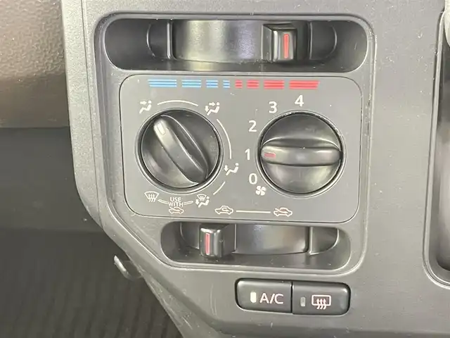 トヨタ ルーミー X 千葉県 2023(令5)年 1.2万km パールホワイトⅢ 禁煙車/トヨタセーフティセンス/・クリアランスソナー/片側電動ドア/純正メモリナビ/・型番：NMZK-W73D/・CD/DVD/USB/Bluetooth/フルセグTV/・バックカメラ/DNシートヒーター/ステアリングスイッチ/社外フロアマット/純正ホイールキャップ/オートライト/・ハロゲンヘッドライト/・ヘッドライトレベライザー/プッシュスタート/・スマートキー/・スペアキー