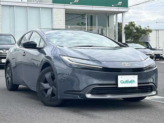 トヨタ プリウス U 香川県 2023(令5)年 4.5万km グレー 純正メーカーOPナビ（フルセグTV/BT)/バックカメラ/ドライブレコーダー/コーナーセンサー/ステアリングヒーター/ブラインドスポットモニター/安心降車アシスト/ロードサインアシスト/リアカメラディクション/プロアクティブドライブアシスト/リアクロストラフィックアラート/セカンダリーコリジョンブレーキ/レーンチェンジアシスト/ビルトインETC2.0