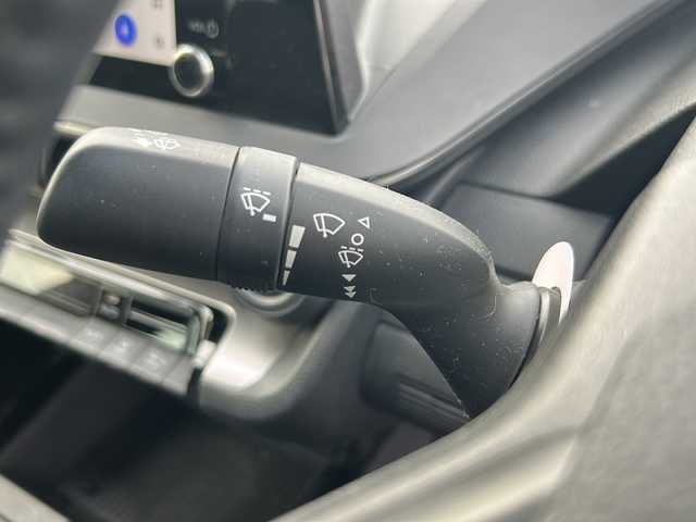 トヨタ プリウス U 香川県 2023(令5)年 4.5万km グレー 純正メーカーOPナビ（フルセグTV/BT)/バックカメラ/ドライブレコーダー/コーナーセンサー/ステアリングヒーター/ブラインドスポットモニター/安心降車アシスト/ロードサインアシスト/リアカメラディクション/プロアクティブドライブアシスト/リアクロストラフィックアラート/セカンダリーコリジョンブレーキ/レーンチェンジアシスト/ビルトインETC2.0